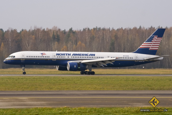 Boeing 757-28A